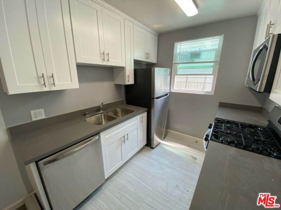 1732 Harvard Boulevard - Photo 1