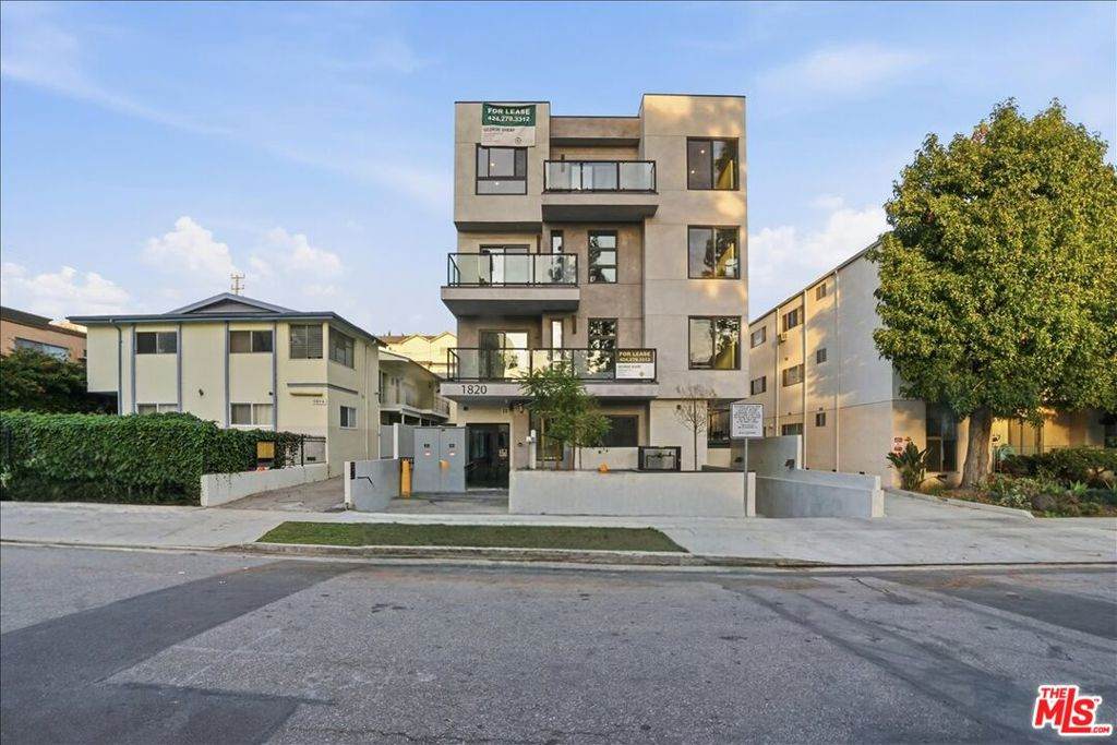 1820 Prosser Avenue - Photo 1