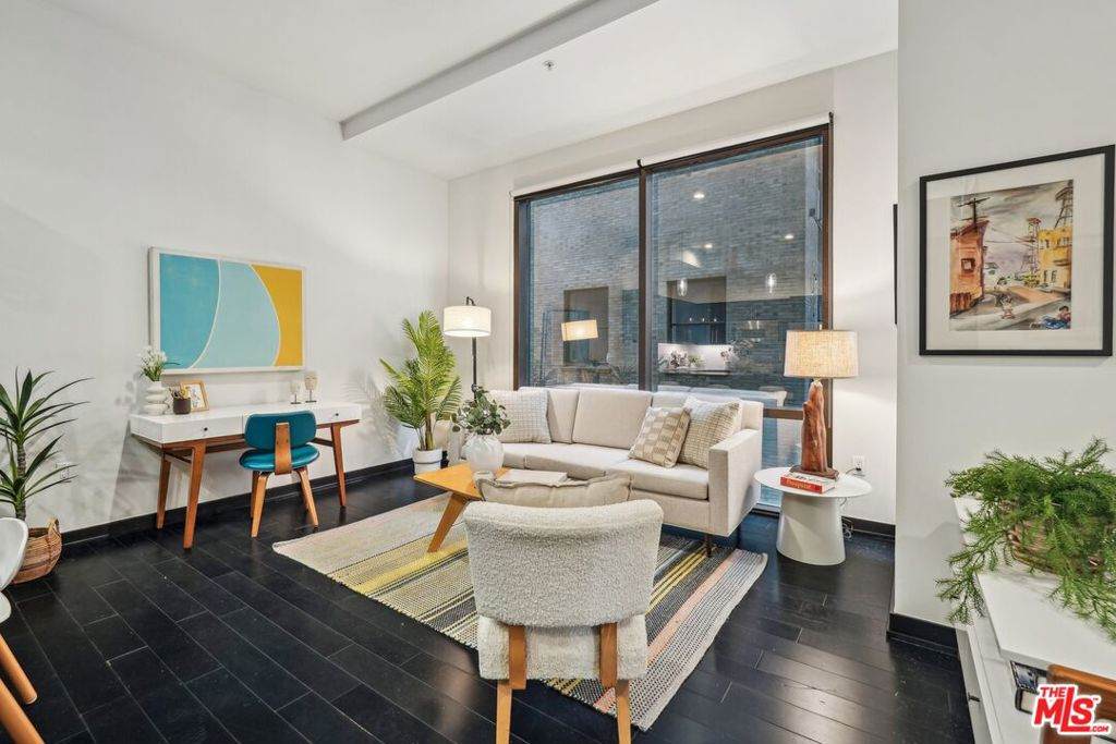 655 Hope Street - Photo 1