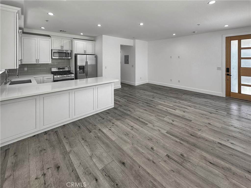 7125 La Cienega Boulevard - Photo 1