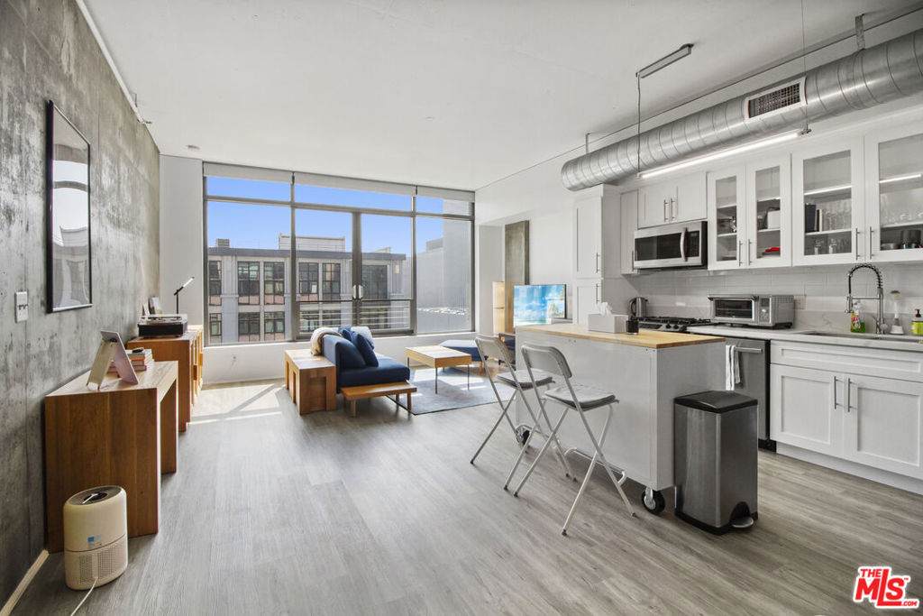 1111 Grand Avenue - Photo 1