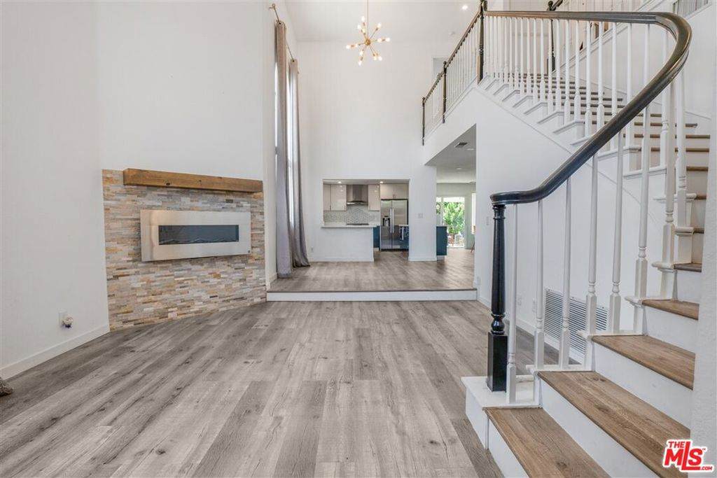 2481 Bundy Drive - Photo 1