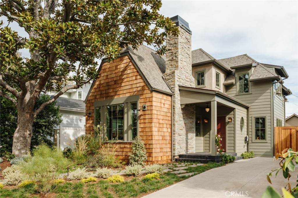 4246 Farmdale Avenue - Photo 1