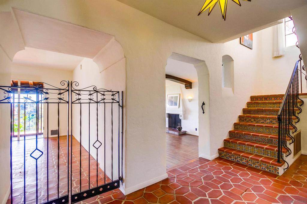 2854 Albatross Street - Photo 1