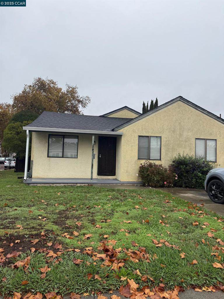 300 Concord St - Photo 1