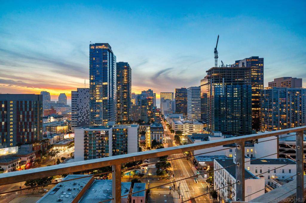 1080 Park Blvd - Photo 1