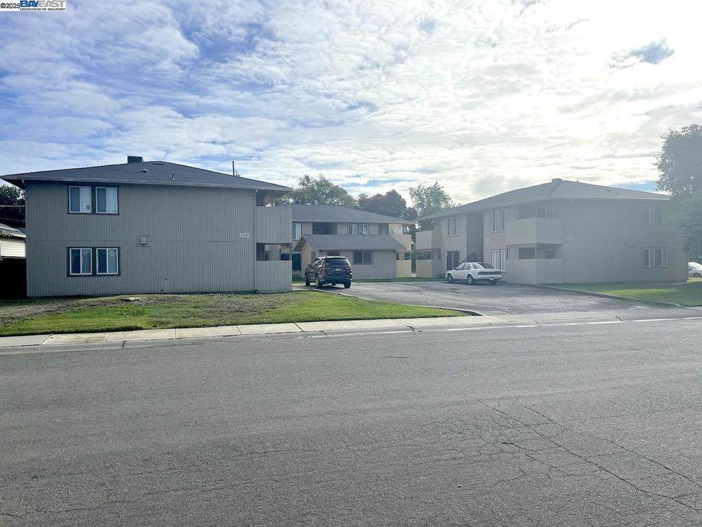 266 Yolo St - Photo 1