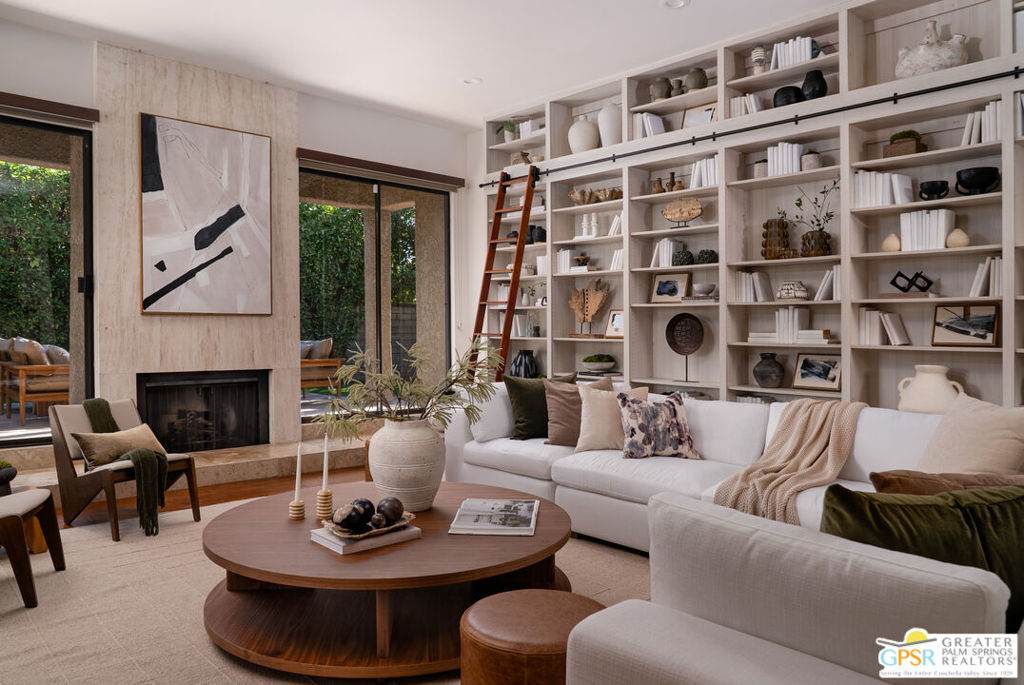 15 Estrella Street - Photo 1