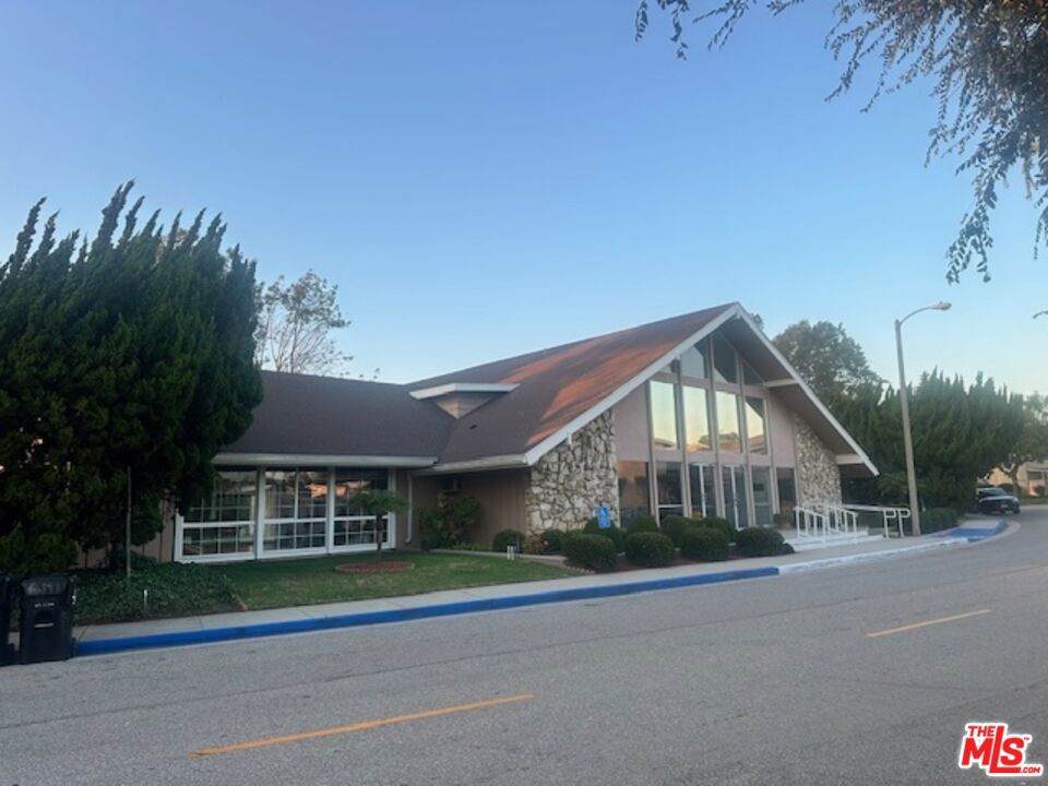 https://bt-photos.global.ssl.fastly.net/socal/orig_boomver_1_405354733-2.jpg
