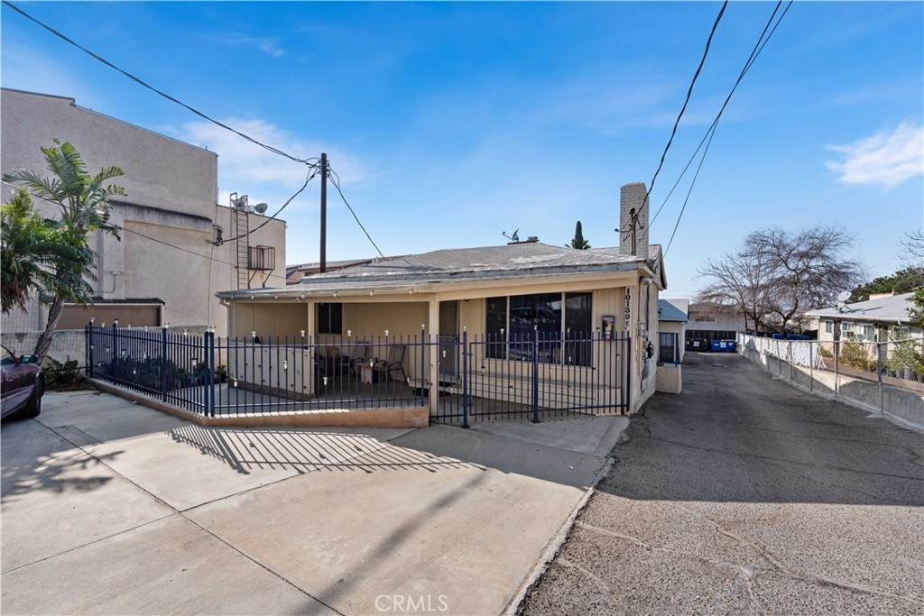 10139 Hillhaven Avenue - Photo 1