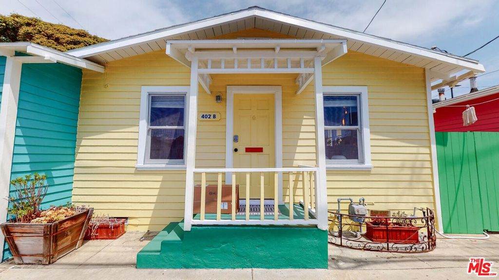 402 Venice Boulevard - Photo 1