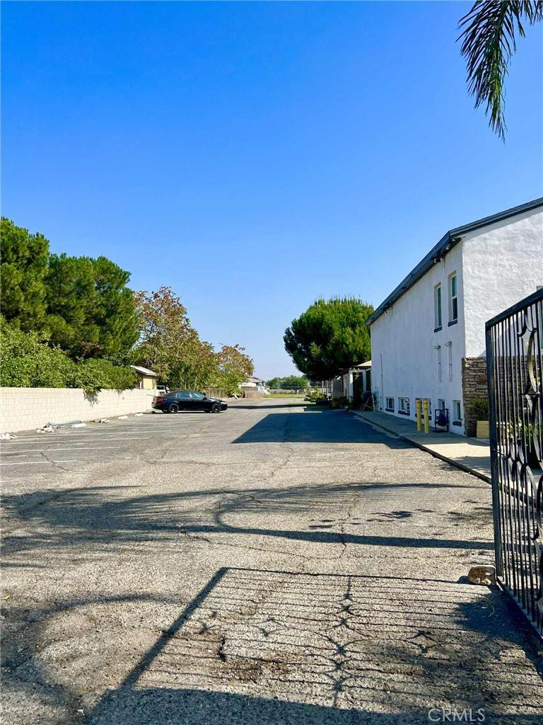 https://bt-photos.global.ssl.fastly.net/socal/orig_boomver_1_405374111-2.jpg