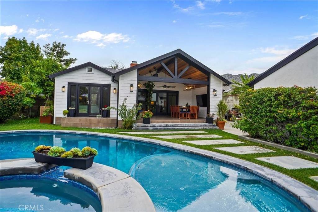 606 Uclan Drive - Photo 1