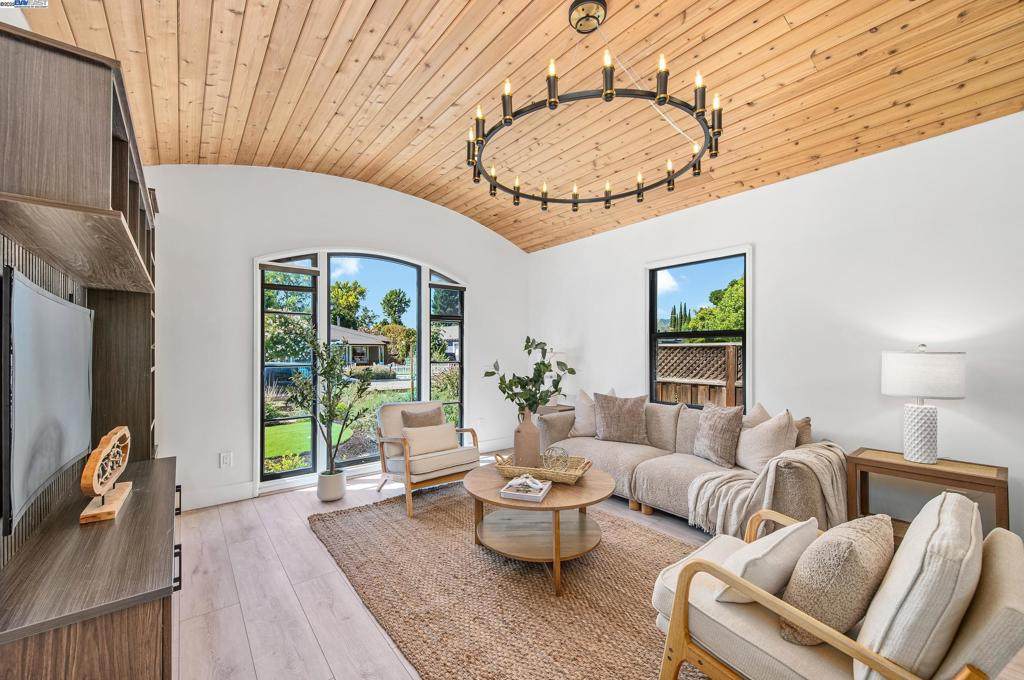 4073 Stanley Blvd - Photo 1