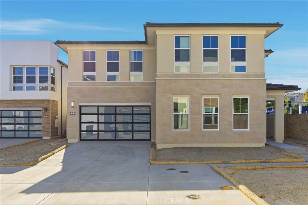 101 Red Oak - Photo 1