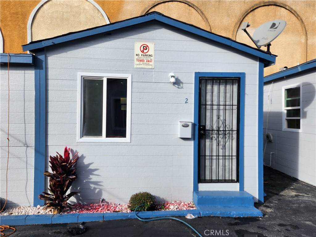 3713 Imperial - Photo 1