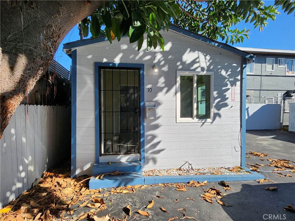 3717 Imperial - Photo 1