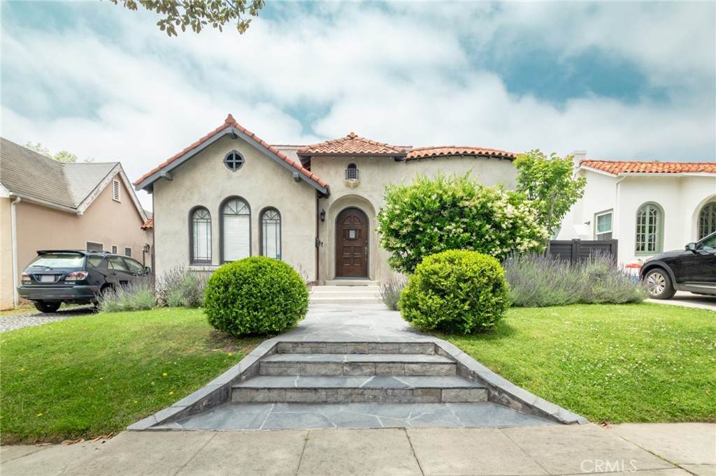 1949 N Catalina Street - Photo 1