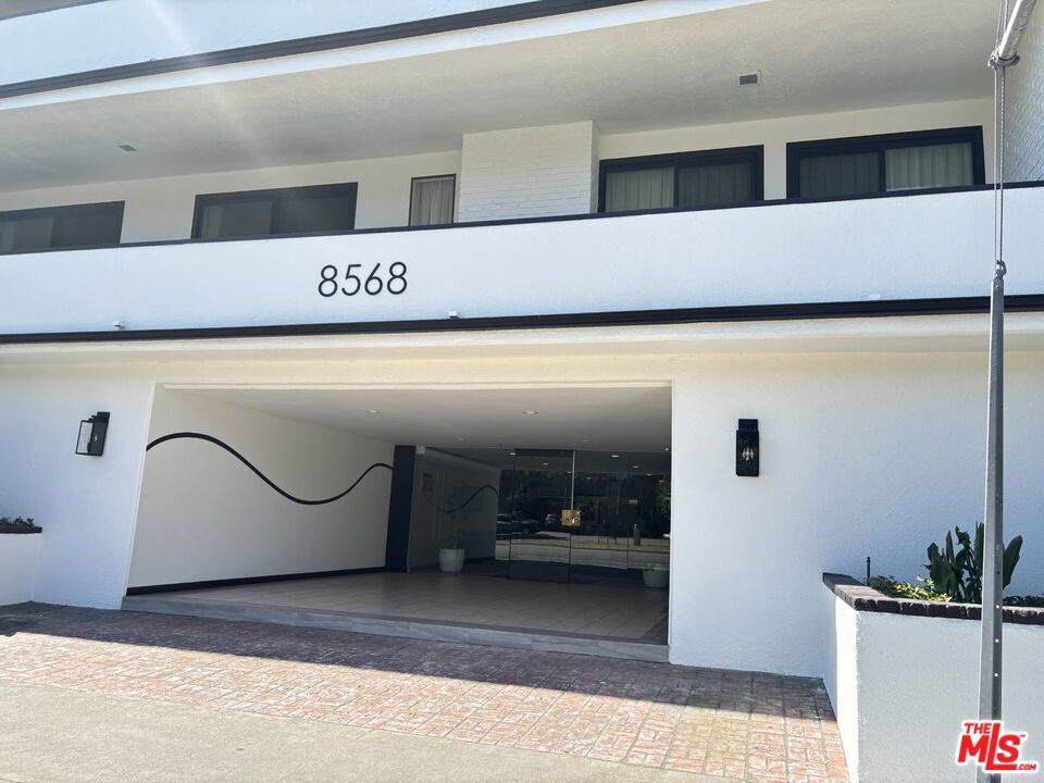 8568 Burton Way - Photo 1