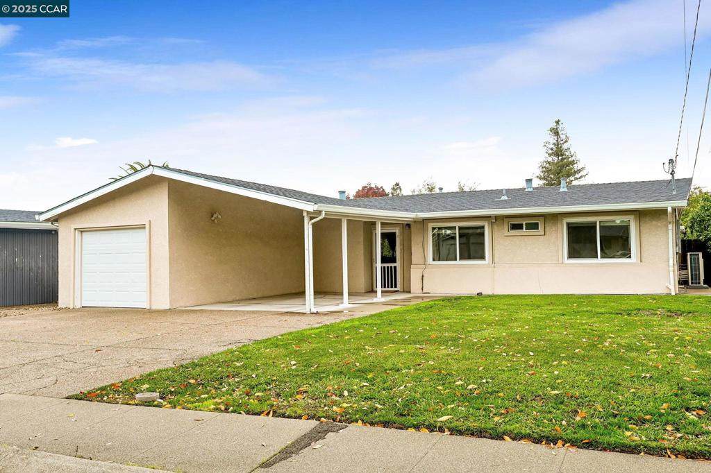 2140 Roskelley Dr - Photo 1