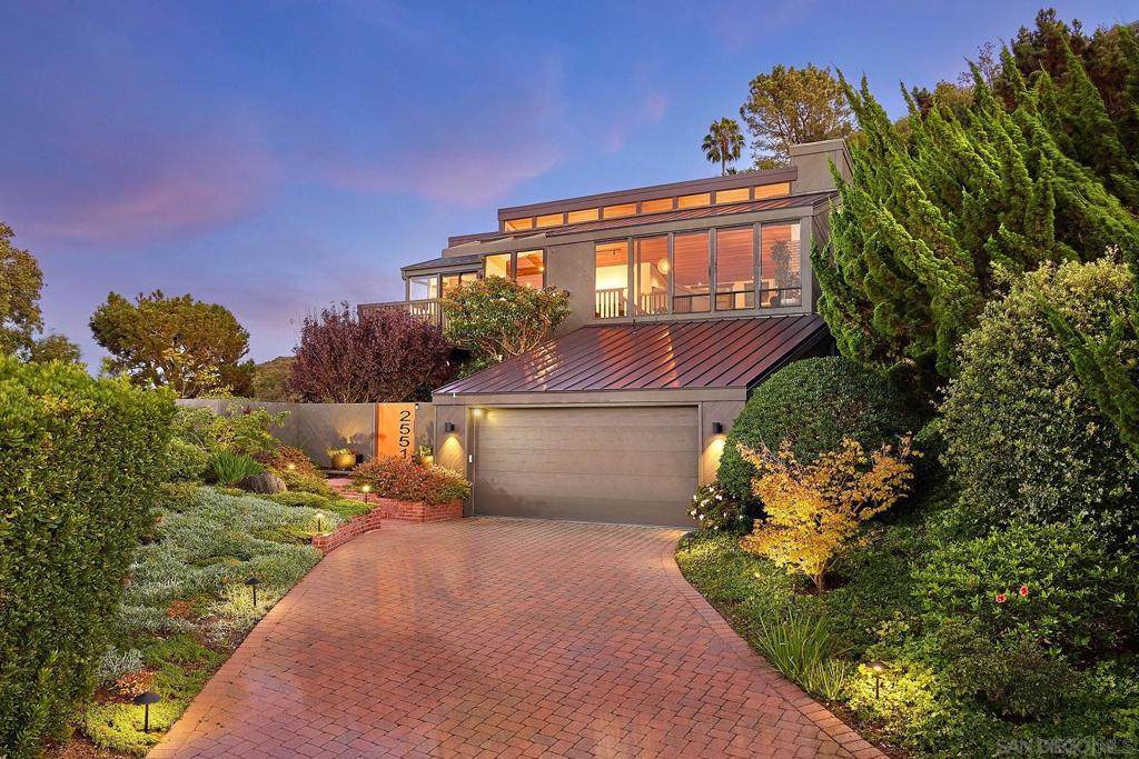 2551 Via Viesta - Photo 1