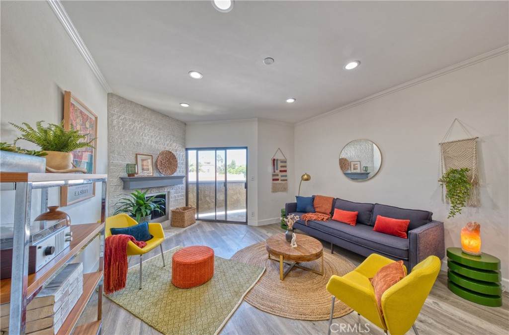 1665 Federal Avenue - Photo 1