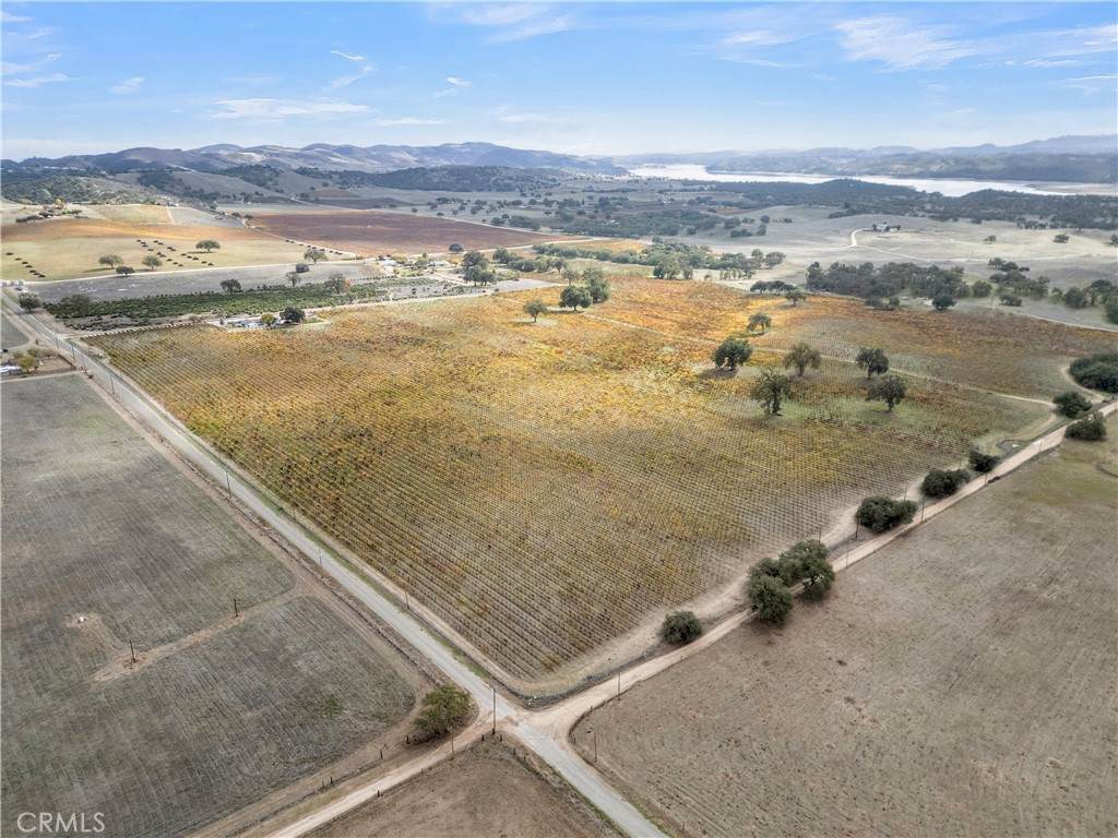 53500 Bradley Lockwood - Photo 1