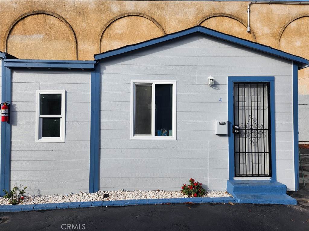 3713 Imperial - Photo 1