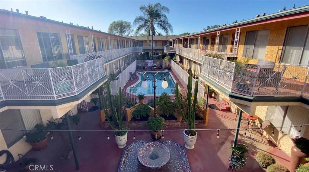 2115 Placentia Ave - Photo 1