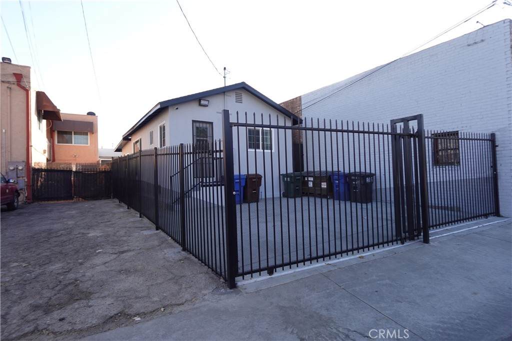 https://bt-photos.global.ssl.fastly.net/socal/orig_boomver_1_405662272-2.jpg