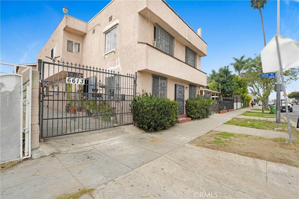 6613 Figueroa - Photo 1