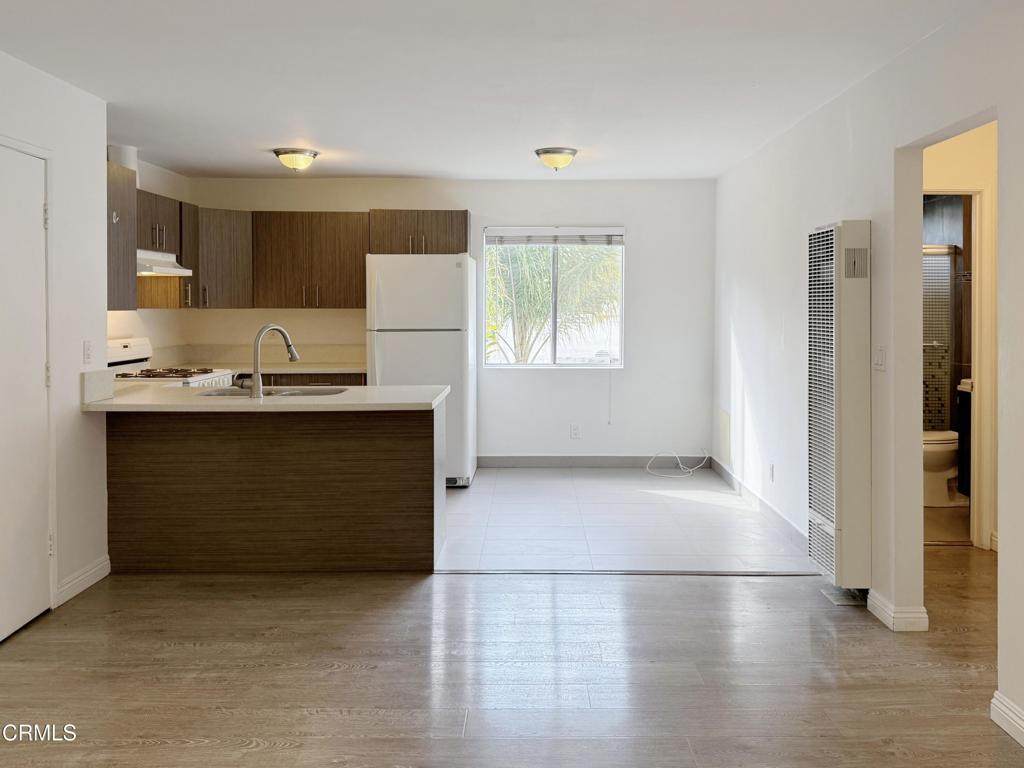 318 Laveta Terrace - Photo 1