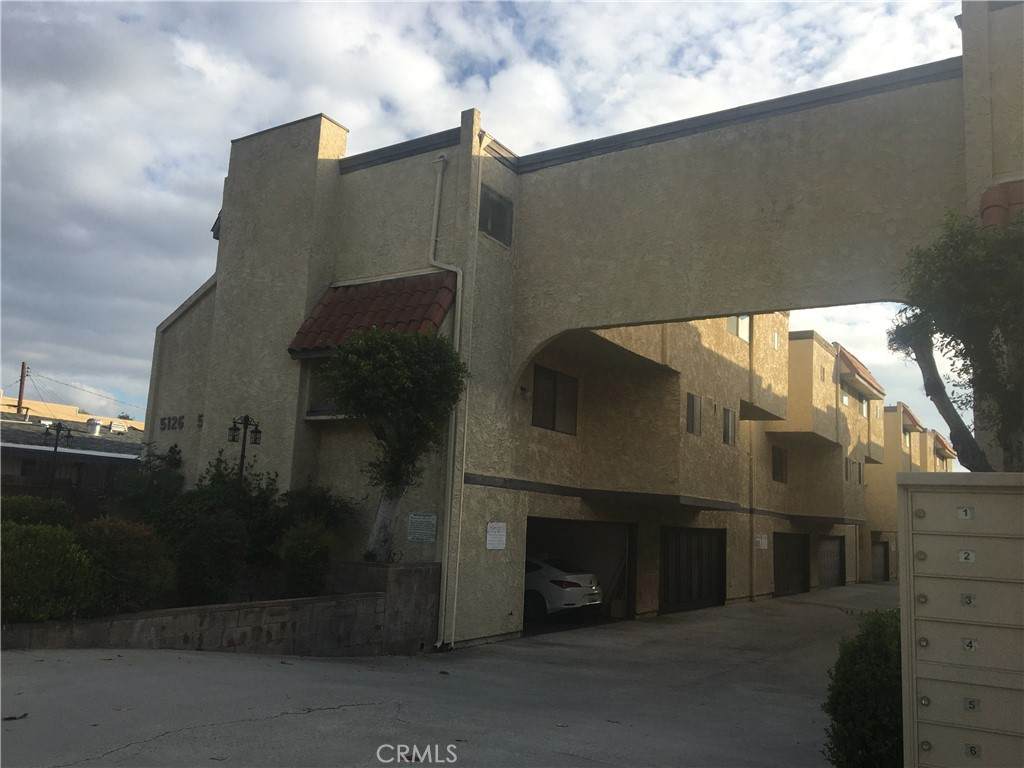 5128 Rosemead Boulevard - Photo 1