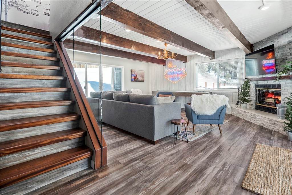 777 Cameron - Photo 1