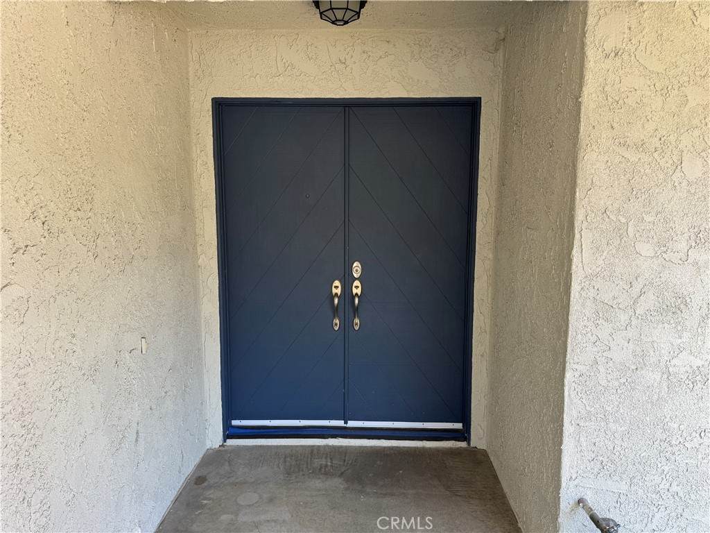 1520 Arbury - Photo 1