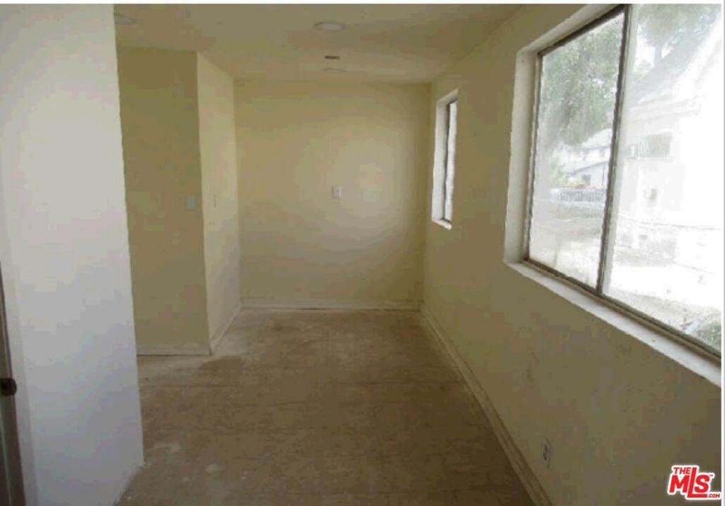 243 29th Street - Photo 1