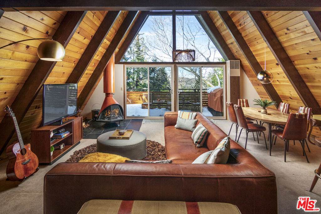 1281 Aleutian Drive - Photo 1