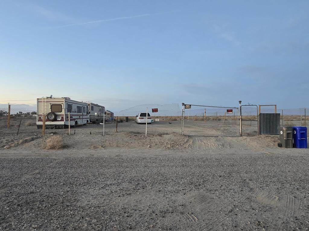 790 Kahoolawe Avenue - Photo 1