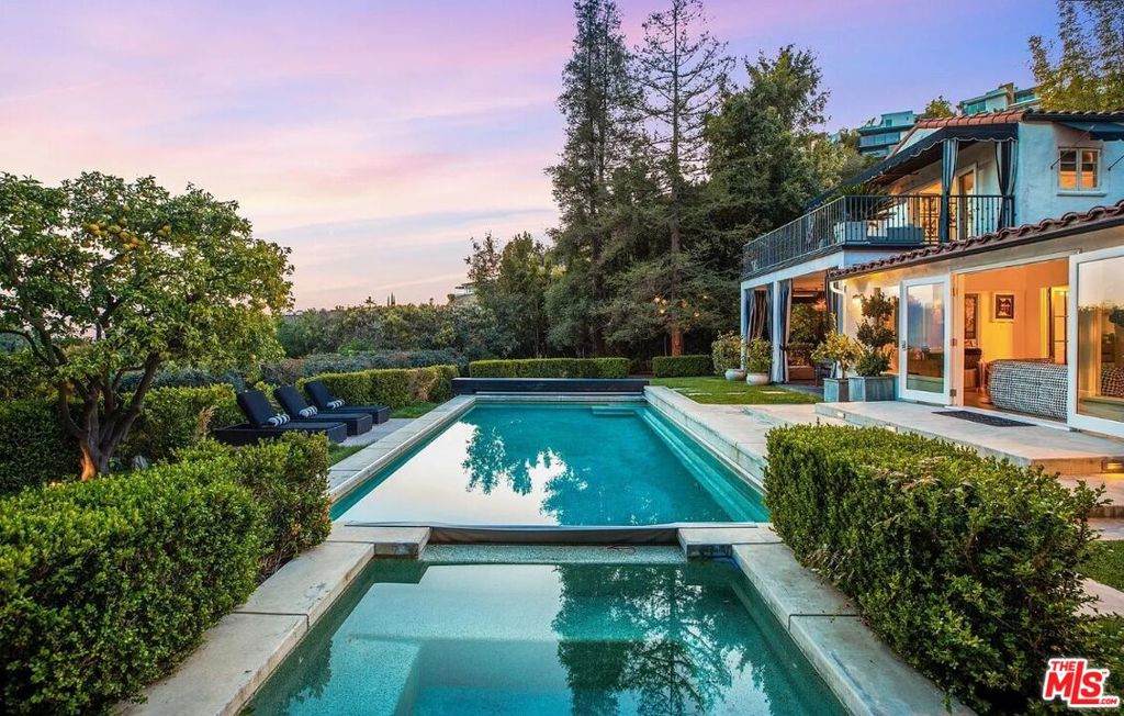 1514 Sunset Plaza Drive - Photo 1