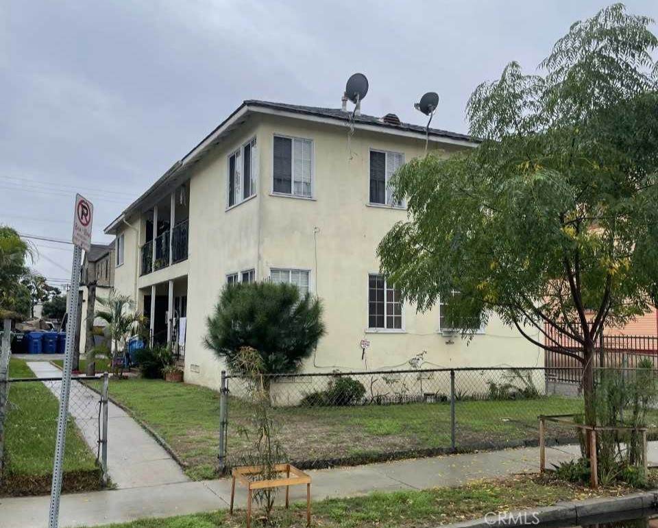 1320 25th Street - Photo 1