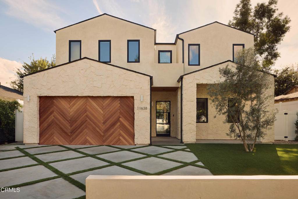 11638 Kling Street - Photo 1