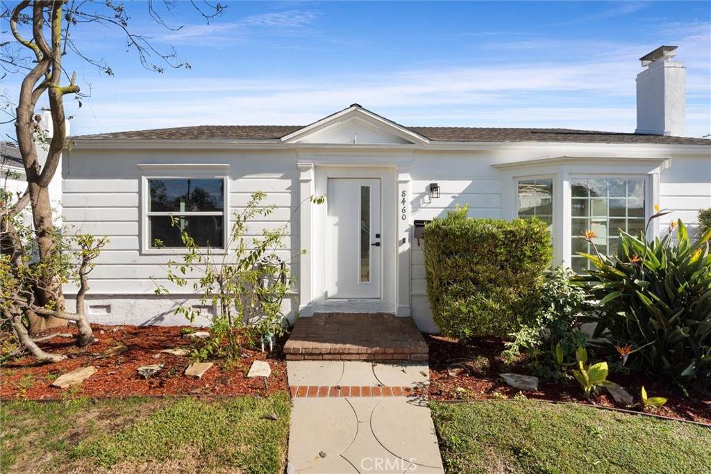 8460 Truxton - Photo 1