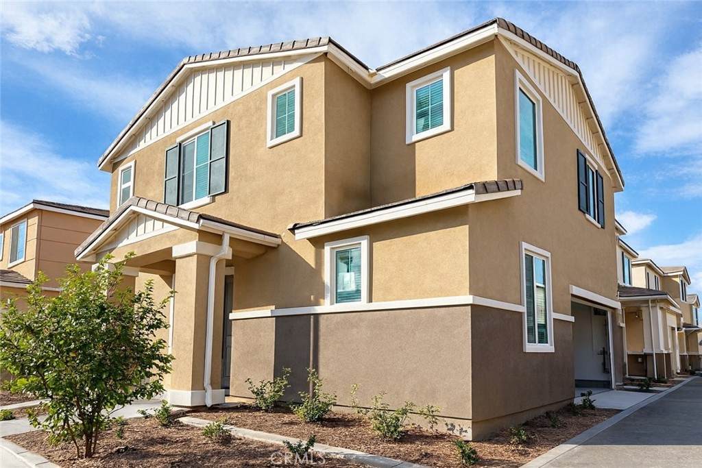 1120 Tropic Ct - Photo 1