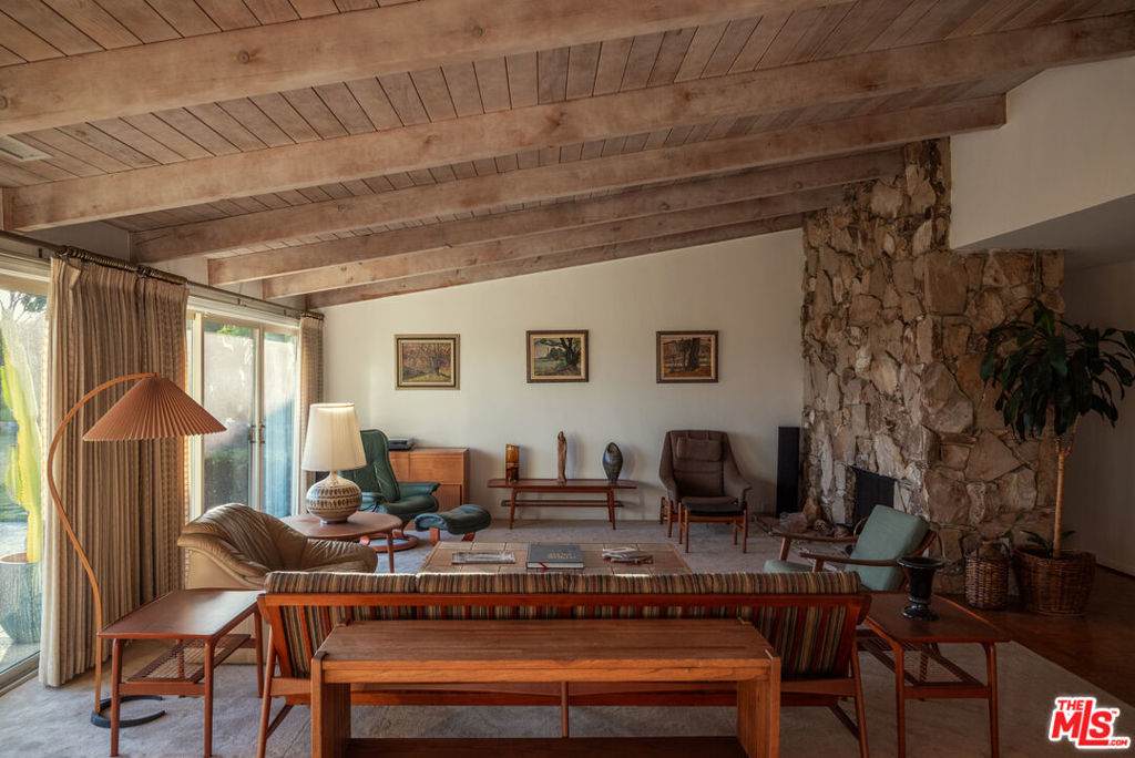 2701 Lake Hollywood Drive - Photo 1