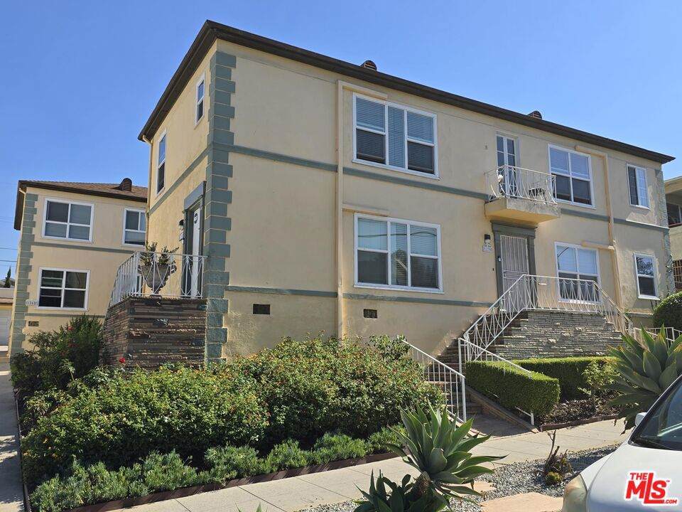 1268 Queen Anne Place - Photo 1