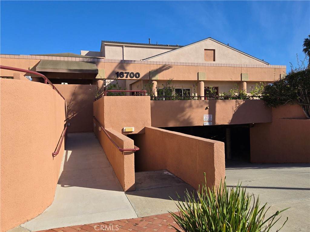 16700 Yukon Ave - Photo 1