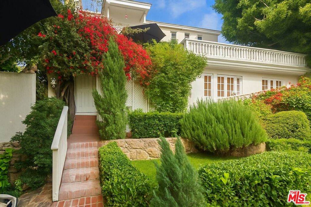 8296 Presson Place - Photo 1