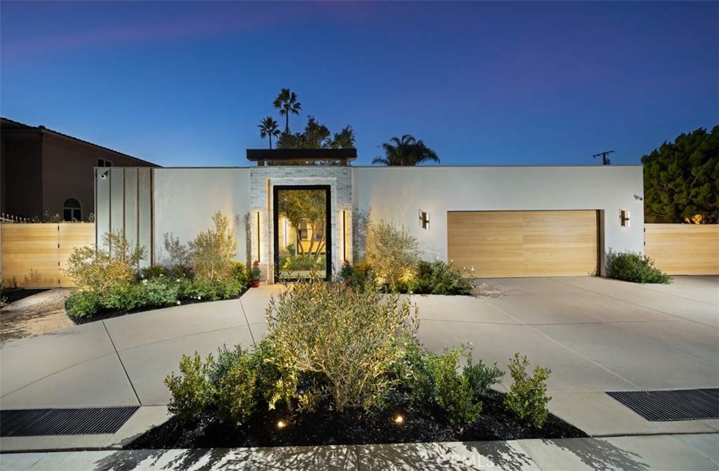 1717 Irvine Avenue - Photo 1