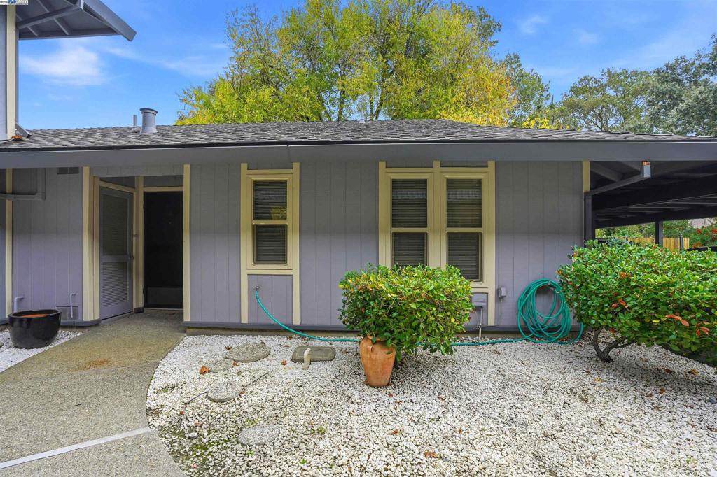 1930 Camino Verde - Photo 1