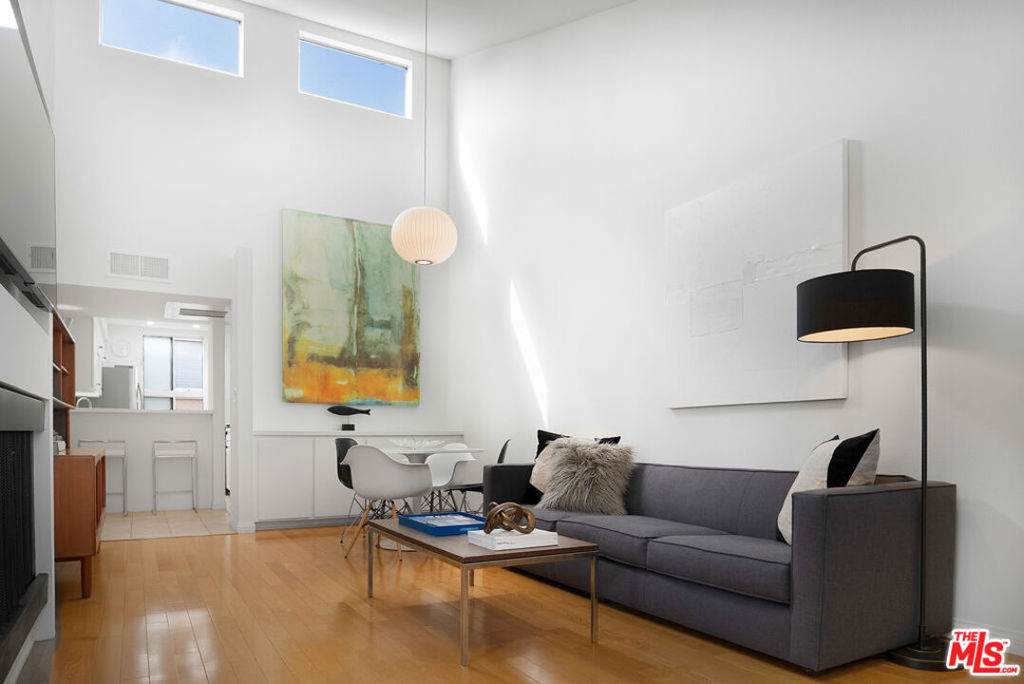 943 12th Street - Photo 1